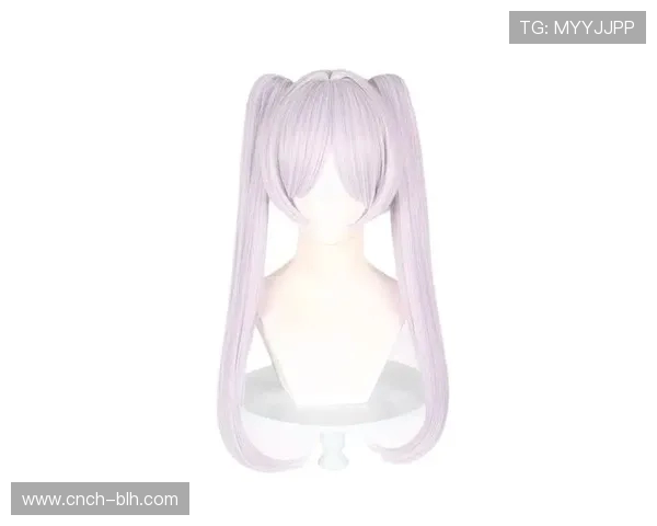 二次元cosplay游戏少女假发甜美造型灵动发型打造青春梦幻风